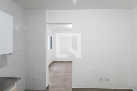 Sala/Cozinha de apartamento para alugar com 1 quarto, 30m² em Vila Cleonice, São Paulo