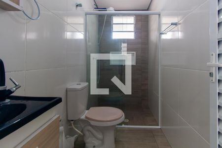 Banheiro de kitnet/studio para alugar com 1 quarto, 30m² em Vila Cleonice, São Paulo