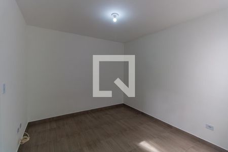 Quarto de kitnet/studio para alugar com 1 quarto, 30m² em Vila Cleonice, São Paulo