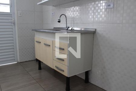 Cozinha de casa para alugar com 1 quarto, 30m² em Vila Cleonice, São Paulo