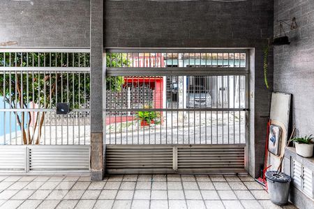Vista de casa à venda com 4 quartos, 156m² em Parque Vitória, São Paulo