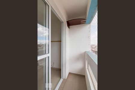 Varanda de apartamento para alugar com 2 quartos, 52m² em Jardim Flor da Montanha, Guarulhos