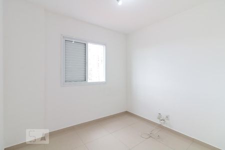Quarto 1 de apartamento para alugar com 2 quartos, 52m² em Jardim Flor da Montanha, Guarulhos