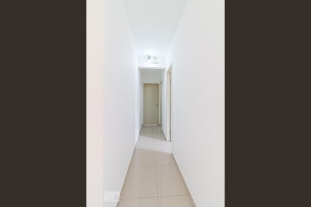 Corredor de apartamento para alugar com 2 quartos, 52m² em Jardim Flor da Montanha, Guarulhos