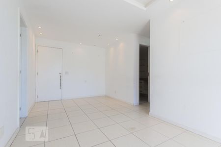 Sala de apartamento para alugar com 2 quartos, 64m² em Freguesia (jacarepaguá), Rio de Janeiro