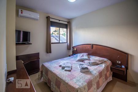 Quarto de apartamento à venda com 1 quarto, 50m² em Cambuí, Campinas