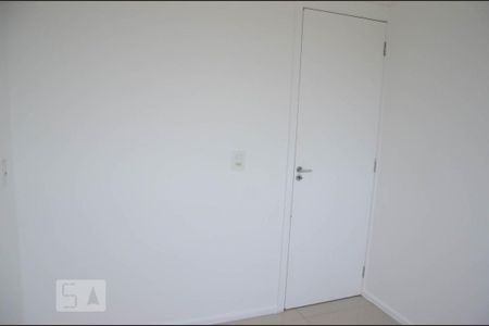 Quarto de apartamento para alugar com 2 quartos, 43m² em Mato Grande, Canoas