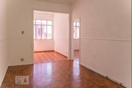 Sala  de apartamento à venda com 2 quartos, 65m² em São Cristóvão, Rio de Janeiro