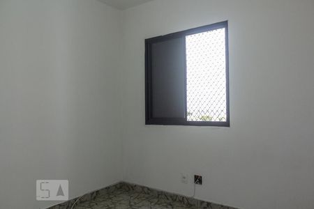 Quarto 1 de apartamento para alugar com 2 quartos, 56m² em Jardim Henriqueta, Taboão da Serra