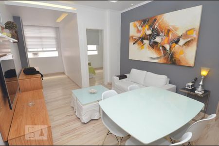 Sala de apartamento para alugar com 2 quartos, 90m² em Copacabana, Rio de Janeiro