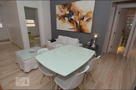 Sala de apartamento para alugar com 2 quartos, 90m² em Copacabana, Rio de Janeiro