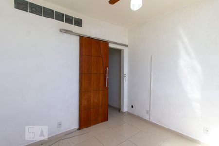 Quarto 1 de apartamento à venda com 2 quartos, 45m² em Centro, Rio de Janeiro