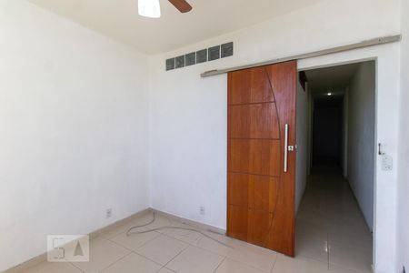 Quarto 1 de apartamento à venda com 2 quartos, 45m² em Centro, Rio de Janeiro