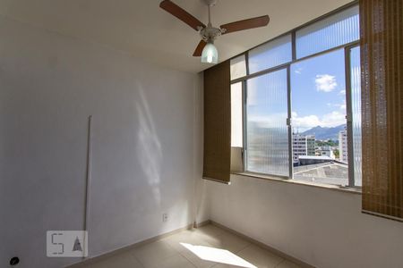 Quarto 1 de apartamento à venda com 2 quartos, 45m² em Centro, Rio de Janeiro