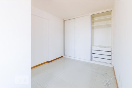 Closet da suíte de apartamento para alugar com 1 quarto, 78m² em Pituba, Salvador