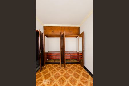 Quarto 2 de apartamento à venda com 2 quartos, 70m² em Carlos Prates, Belo Horizonte