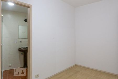 Suíte de apartamento à venda com 2 quartos, 59m² em Vila Ipojuca, São Paulo