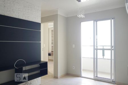 Sala de apartamento para alugar com 2 quartos, 44m² em Jardim Santa Teresinha, São Paulo