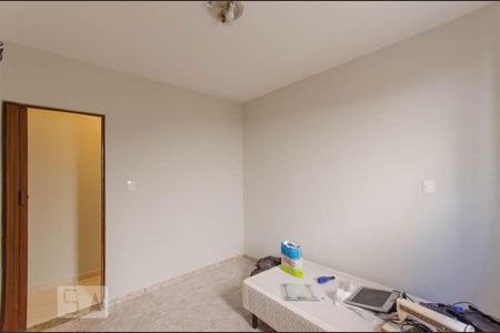 Quarto 1 de casa para alugar com 2 quartos, 75m² em Vila Carmosina, São Paulo