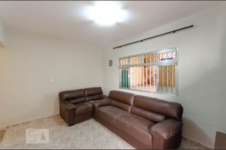 Sala de casa para alugar com 2 quartos, 75m² em Vila Carmosina, São Paulo