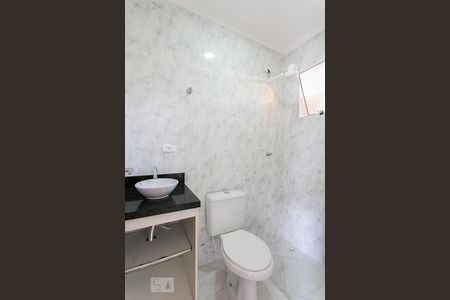 Banheiro de apartamento para alugar com 1 quarto, 29m² em Vila Bela, São Paulo