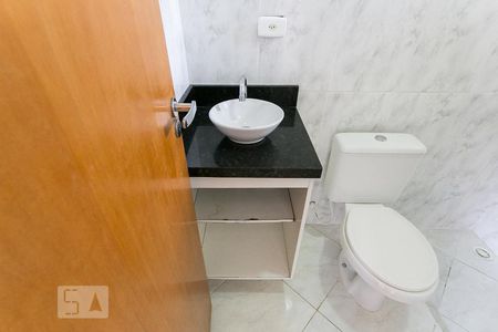 Banheiro de apartamento para alugar com 1 quarto, 29m² em Vila Bela, São Paulo