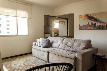 Apartamento à venda com 74m², 2 quartos e 1 vagaSala