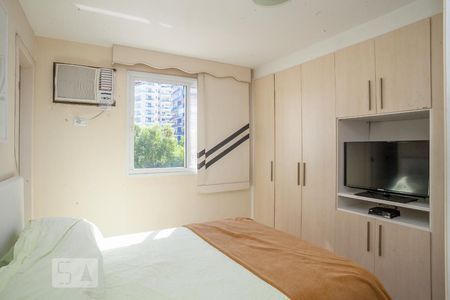 Suíte de apartamento para alugar com 2 quartos, 69m² em Jacarepaguá, Rio de Janeiro