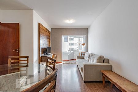 Sala de Estar de apartamento para alugar com 3 quartos, 100m² em Bigorrilho, Curitiba