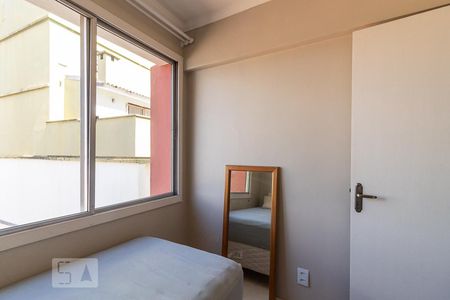 Quarto 1 de apartamento à venda com 2 quartos, 110m² em Jardim Floresta, Porto Alegre