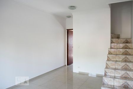 SALA de casa de condomínio para alugar com 2 quartos, 103m² em Jardim Iris, São Paulo