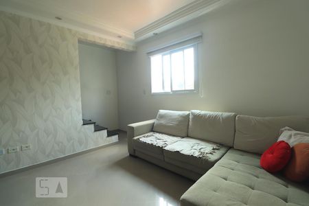 Sala de casa para alugar com 2 quartos, 107m² em Vila Camilopolis, Santo André