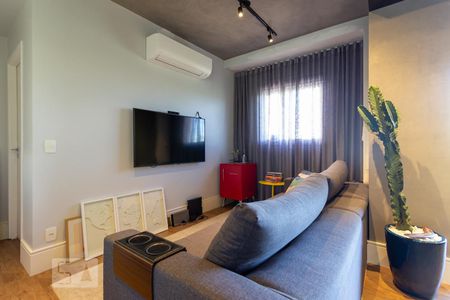Sala de TV de apartamento à venda com 2 quartos, 81m² em Alphaville Empresarial, Barueri