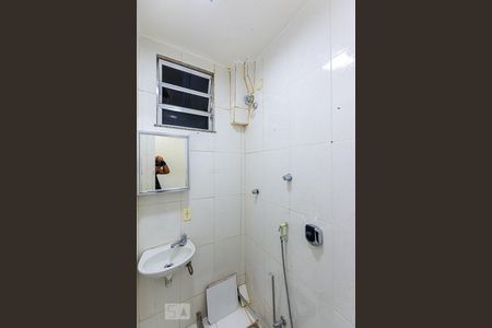 Banheiro de kitnet/studio à venda com 1 quarto, 32m² em Centro, Niterói