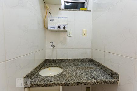 Cozinha de kitnet/studio à venda com 1 quarto, 32m² em Centro, Niterói