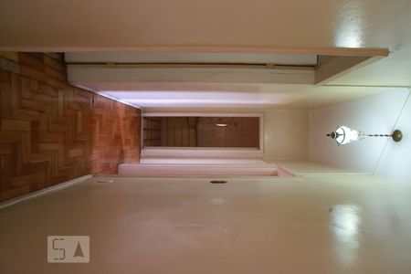 Corredor de apartamento para alugar com 2 quartos, 69m² em Maracanã, Rio de Janeiro