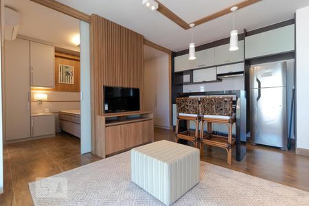 Sala e Cozinha de kitnet/studio para alugar com 1 quarto, 47m² em Centro, Campinas