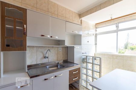 Cozinha de apartamento à venda com 1 quarto, 39m² em Passo da Areia, Porto Alegre