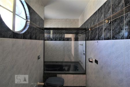 Banheiro 1 suite de casa à venda com 5 quartos, 275m² em Santa Paula, São Caetano do Sul