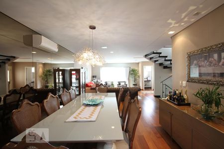 Sala de casa para alugar com 2 quartos, 380m² em Vila Santo Estéfano, São Paulo
