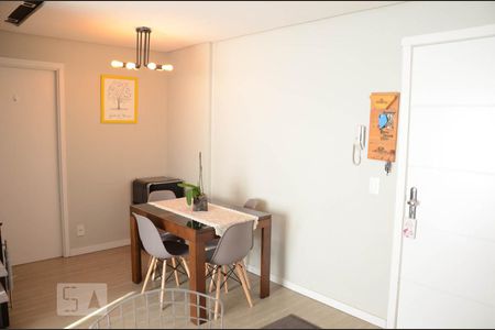 Sala de apartamento para alugar com 2 quartos, 63m² em Igara, Canoas