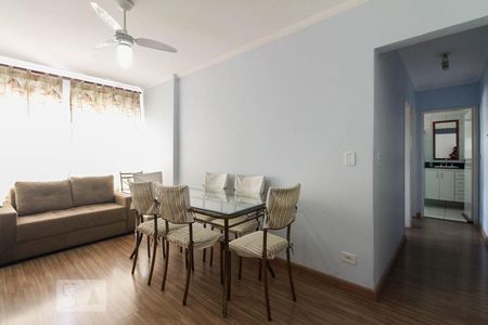 Sala  de apartamento para alugar com 2 quartos, 66m² em Parque São Jorge, São Paulo