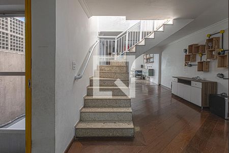 acesso para os pisos_1 de casa à venda com 2 quartos, 230m² em Vila Santo Estéfano, São Paulo
