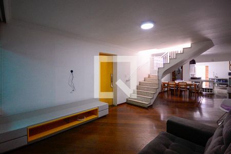 Sala  de casa para alugar com 3 quartos, 230m² em Vila Santo Estéfano, São Paulo