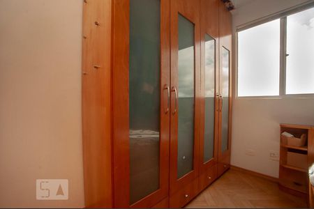 Quarto 1 de apartamento para alugar com 3 quartos, 70m² em Cristo Rei, Curitiba