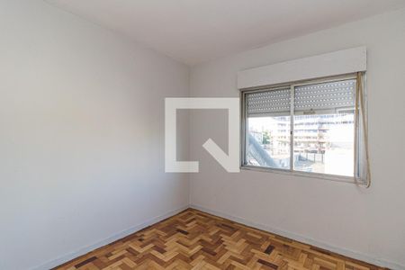 Quarto 1 de apartamento à venda com 2 quartos, 60m² em Passo da Areia, Porto Alegre