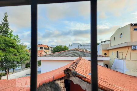 Casa para alugar com 234m², 4 quartos e 5 vagas Casa para alugar com 234m², 4 quartos e 5 vagasVista do Quarto 1