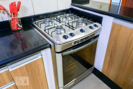 Casa para alugar com 234m², 4 quartos e 5 vagas Casa para alugar com 234m², 4 quartos e 5 vagasCozinha