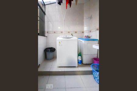 Casa para alugar com 234m², 4 quartos e 5 vagas Casa para alugar com 234m², 4 quartos e 5 vagasÁrea de Serviço