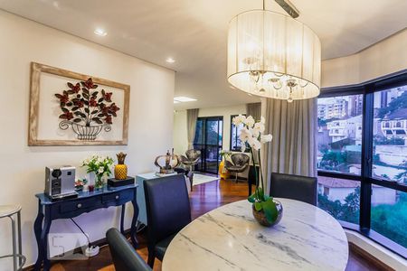 Sala de apartamento à venda com 4 quartos, 140m² em Vila Sônia, São Paulo